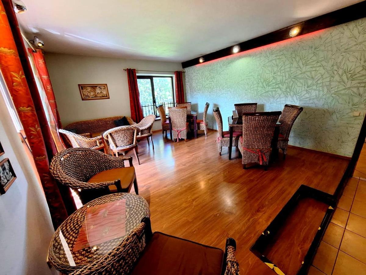 רוז'ומברוק Vila Fenix B&B מראה חיצוני תמונה